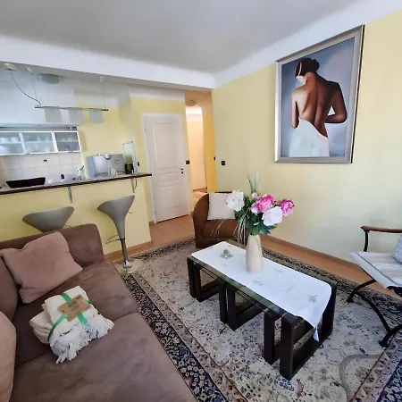 Apartman Comfortable In Cannes