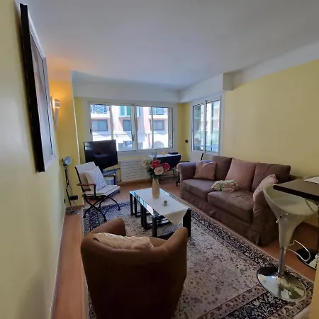 Apartman Comfortable In Cannes